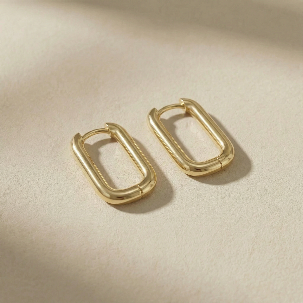 Orecchini Graffa Essenza placcati oro 18k con design rettangolare allungato