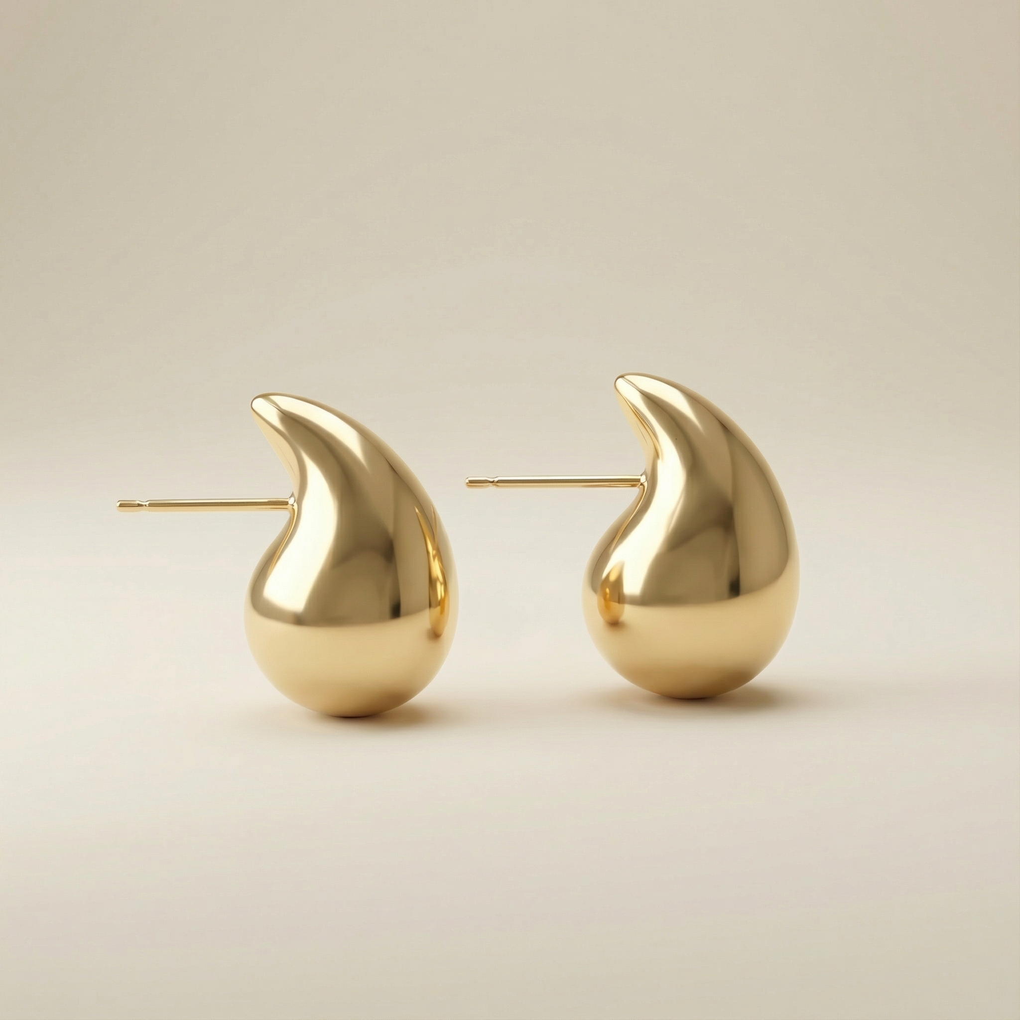 Orecchini Goccia Essenza placcati oro 18k dal design organico