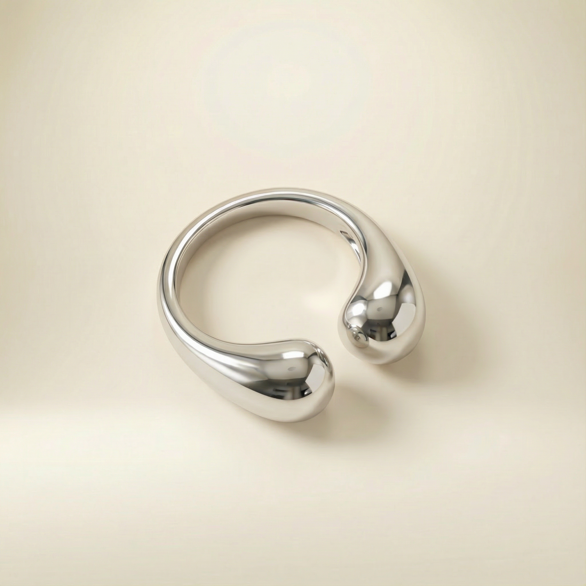 Anello Goccia Essenza placcato argento dal design a goccia