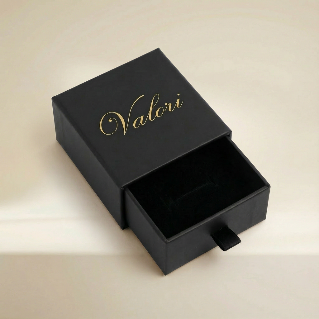 Packaging VALORI per anelli – scatola a cassetto nera con logo oro, confezione di pregio per gioielli raffinati
